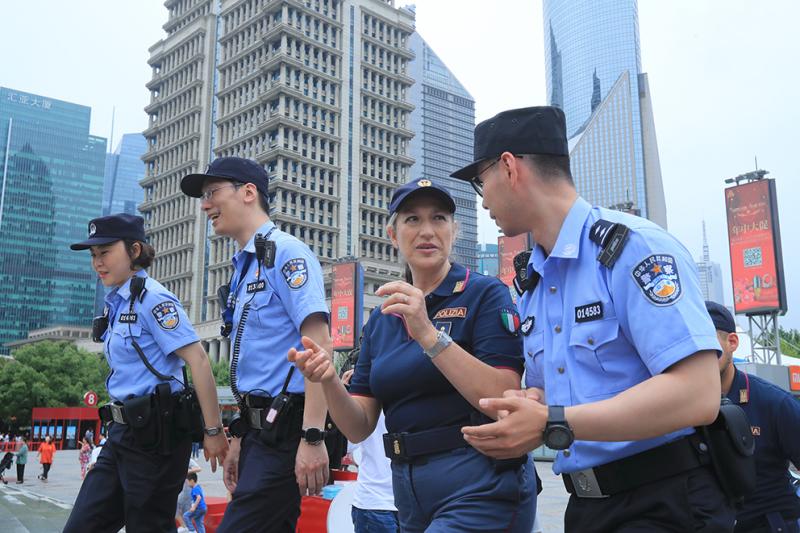 这几天,将有意大利警察在上海街头巡逻