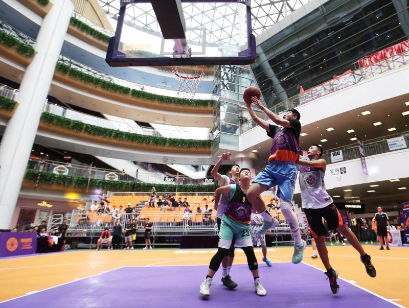 magic3上海市青少年三对三超级篮球赛大区赛在普陀长风大悦城举行.