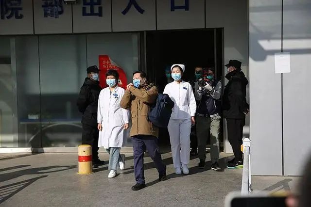 王广发：我觉得我是气溶胶传播感染的