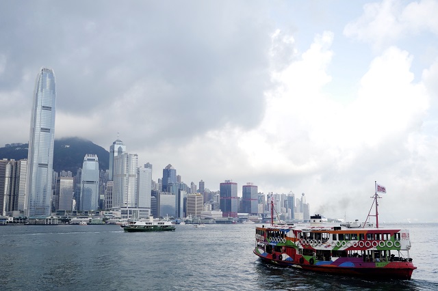 与深圳一河之隔,可容250万人居住,香港为何要建北部都会区?