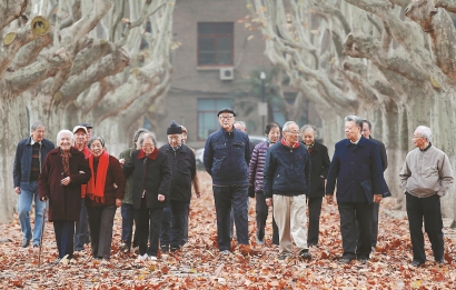 1955年初,为了社会主义建设和国防建设的需要,同时改变旧中国遗留下来