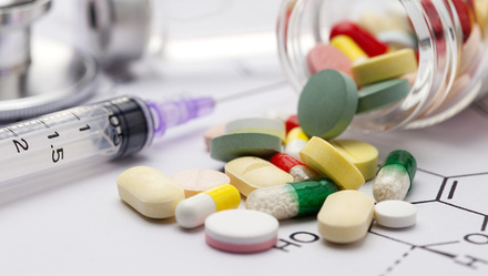 美国副总统彭斯:新冠病毒药物可在今夏或秋天获得