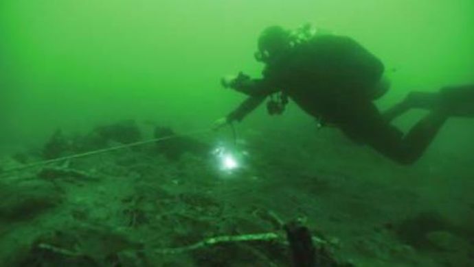  致远舰 附近 发现 北洋海军将士 遗骸 --上海观察