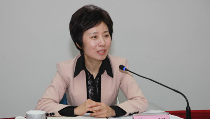 摘要:焦扬曾先后担任上海市委宣传部副部长,上海市妇联主席,全国妇联