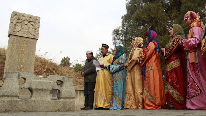 Hasil carian imej untuk 苏禄王600年前为什么要与中国发生关系？