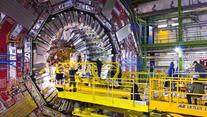 能测量“上帝粒子”的环形正负电子对撞机，250亿元值不值--上海观察