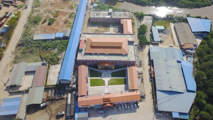 沪警方侦破一组织跨国赌博案,当事人自述:免机