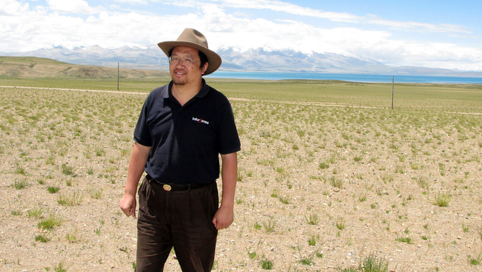 【他们心中的钟扬②】一个有点傻气的人--上观