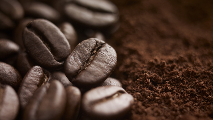 商场里的咖啡豆烘焙线、无人咖啡吧和面馆…上