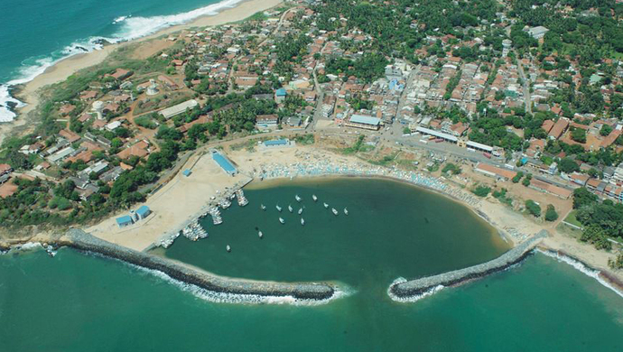 斯里兰卡今将这个港口的经营权正式移交中企 