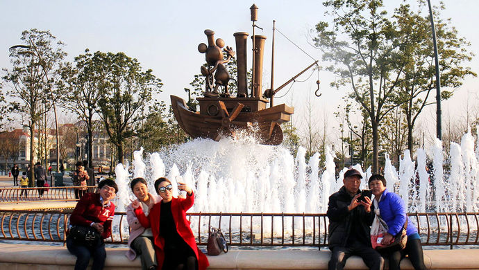 上海迪士尼开园至今客流量超850万,除了虹吸