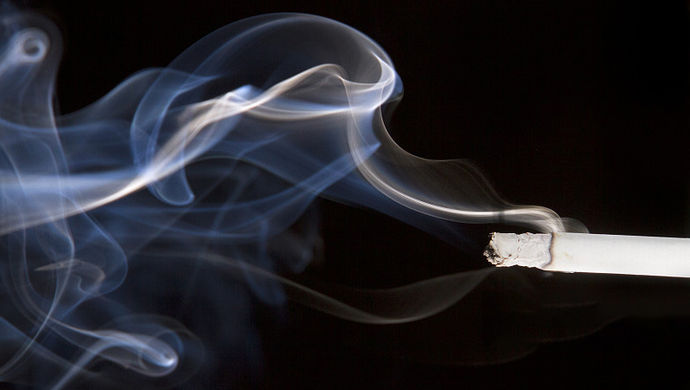 加1500万人,吸烟有害健康挡不住中国烟民--上