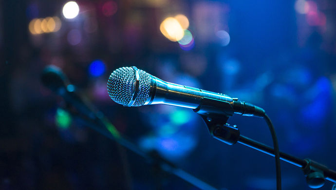 “中国新歌声”校园行在台大遭“台独”冲击,竟成台湾“民主”可爱之处?真大谬也--上观