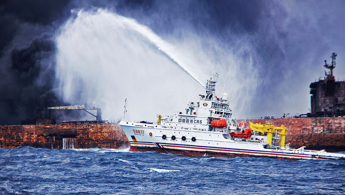 东海撞船事故 | 国家海洋局:船体泄漏燃烧或影响
