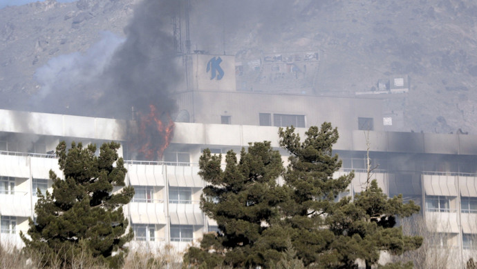 阿富汗洲际酒店遭袭十余人伤亡 100名人质获释