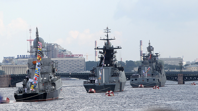 俄舰队一军舰着火图片