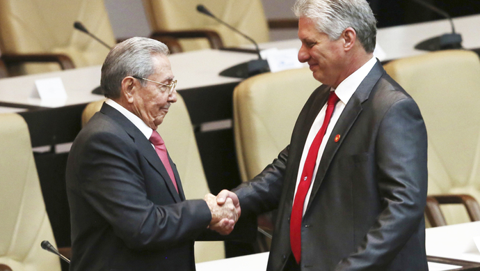 摘要:古巴第九届全国人民政权代表大会4月19日宣布,迪亚斯-卡内尔当选