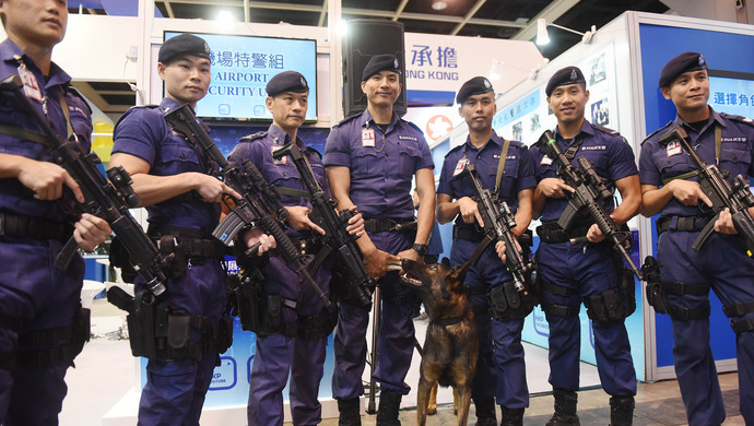 迎难而上!香港警队招兵买马,千名退休警员"回巢"