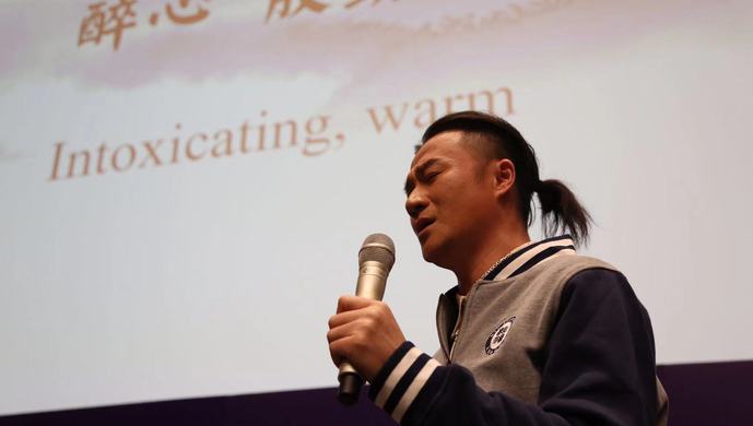 “昆曲王子”张军改编的《哈姆雷特》，为何让外国观众也如此捧场