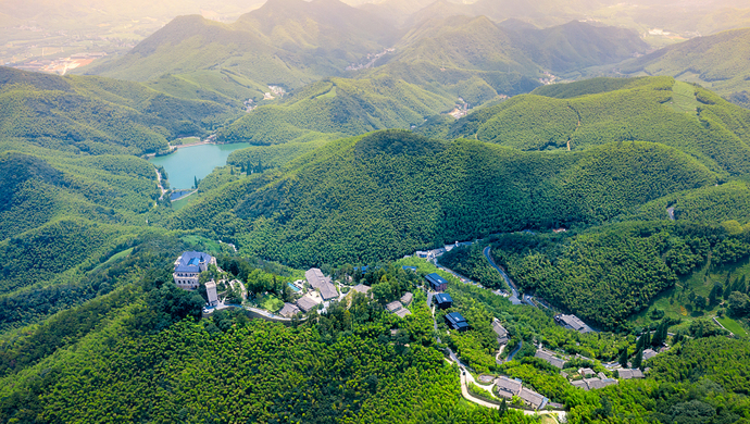 自2018年6月召开莫干山国家级旅游度假区创建动员大会以来,浙江德清