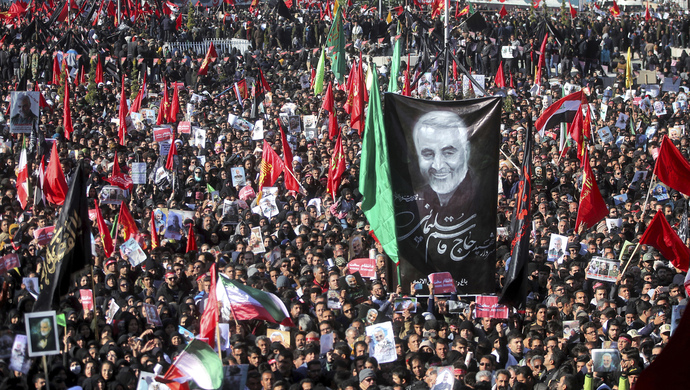 被美军“斩首”的苏莱曼尼，曾两度与美国合作