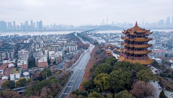 阔别近百天,黄鹤楼4月29日恢复开放!看看新华社记者这些年拍的黄鹤楼