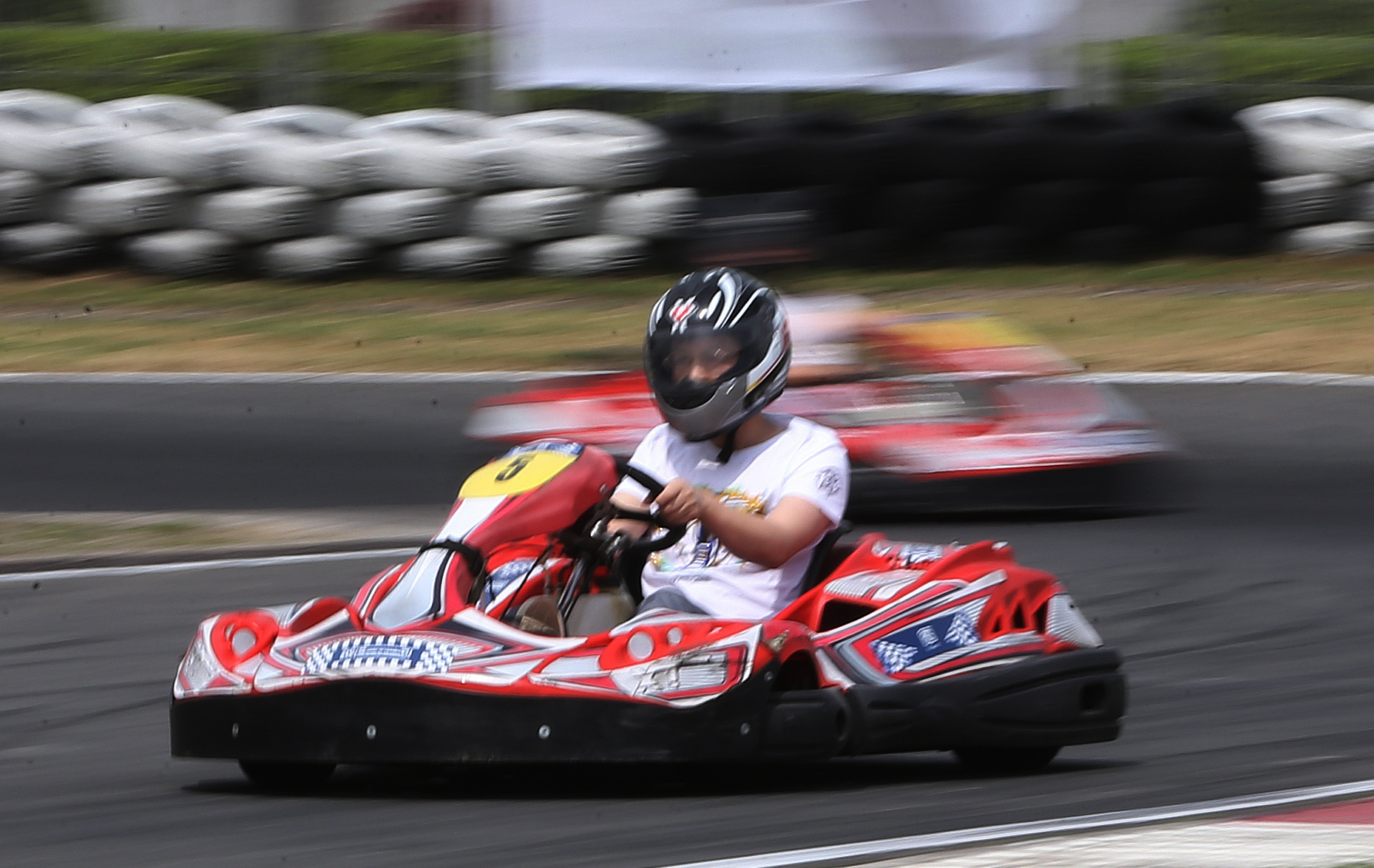 汉密尔顿小时候参加的卡丁车赛到中国了--上海观察