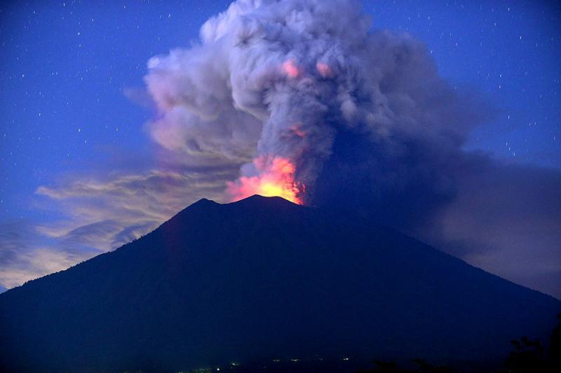 【看世界】感知天下:咆哮了,阿贡火山--上观