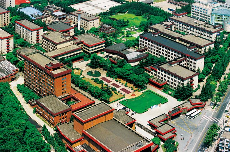 上海体育学院全貌.