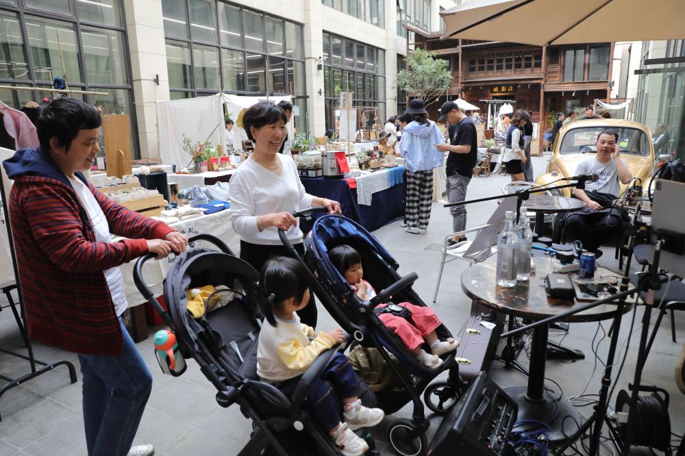 图片[7]-​金山黄浦两区携手举办文创集市，并签下深度联动合作的“黄金之盟”-上淘有品虚拟资源下载