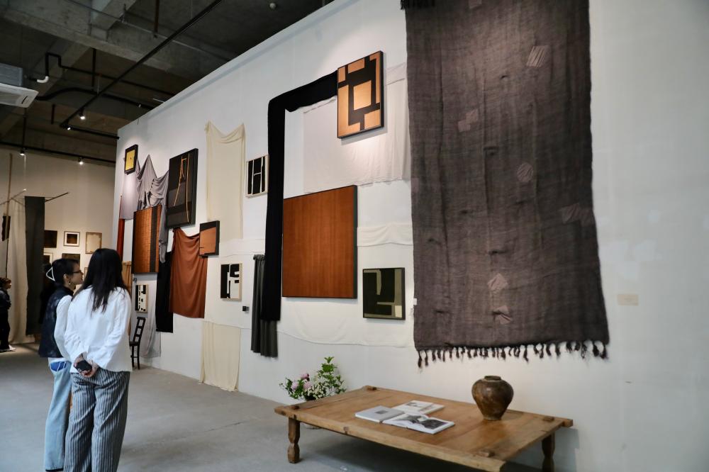 图片[9]-​金山黄浦两区携手举办文创集市，并签下深度联动合作的“黄金之盟”-上淘有品虚拟资源下载