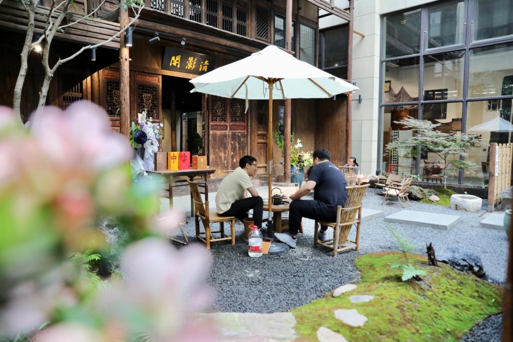 图片[19]-​金山黄浦两区携手举办文创集市，并签下深度联动合作的“黄金之盟”-上淘有品虚拟资源下载