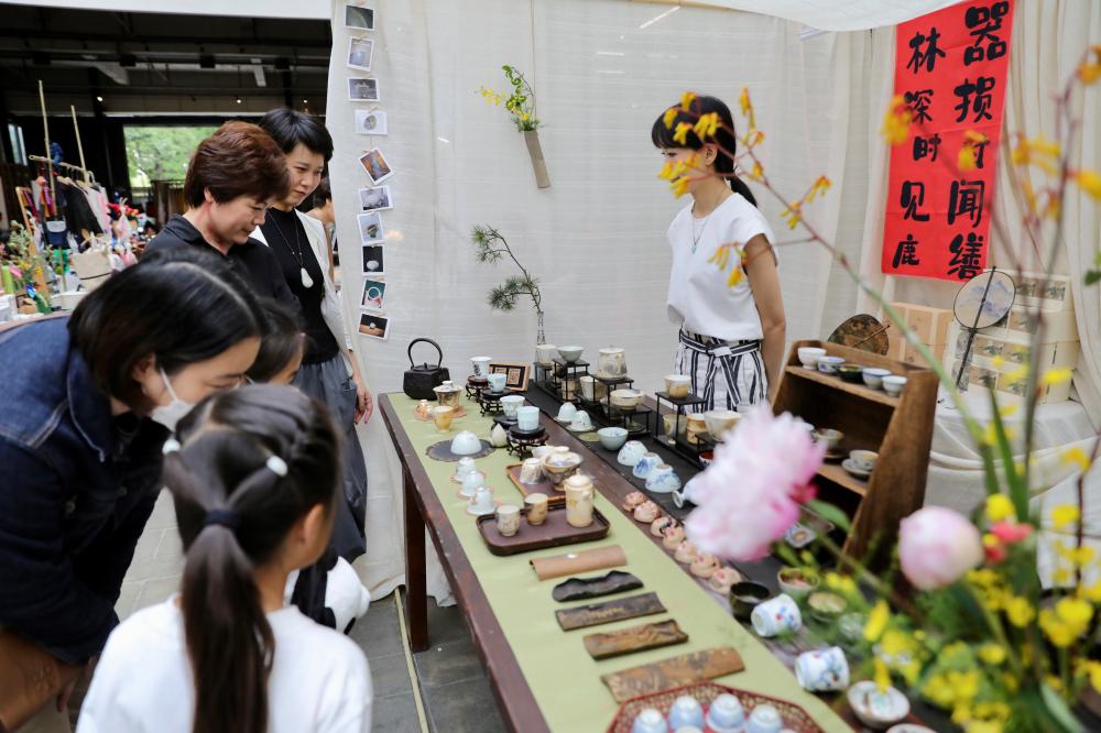 图片[14]-​金山黄浦两区携手举办文创集市，并签下深度联动合作的“黄金之盟”-上淘有品虚拟资源下载