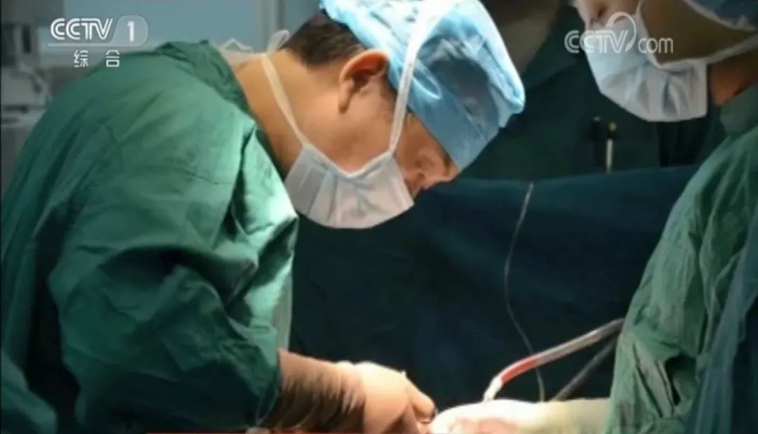 医生犯起了“轴”，深夜给患者拨打“骚扰电话”