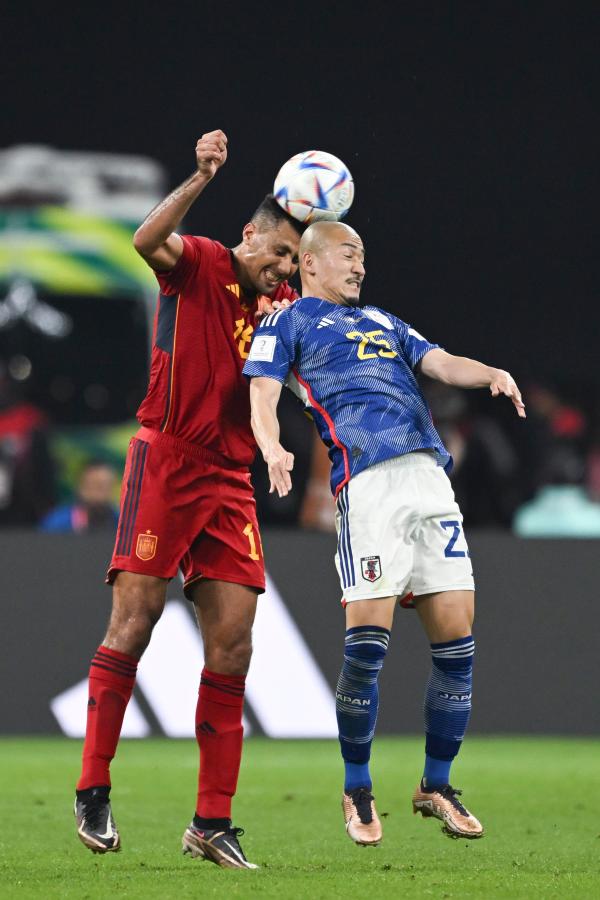 日本队逆转西班牙 森保一战术分析 日本国家队战绩_森保一赛后:执教百场并没有特别的感慨,能从事热爱的工作很幸福