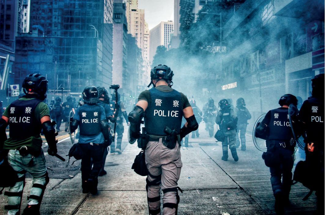 警察正在执法