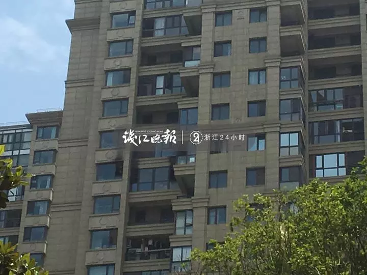 浙江乐清消防救援大队发布了城东街道旭阳路铂金湾花园小区火灾情况