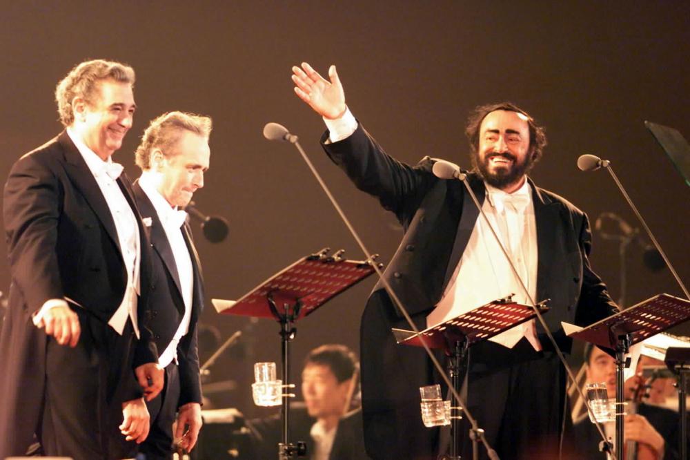 今天6月23日18年前世界三大男高音放歌紫禁城