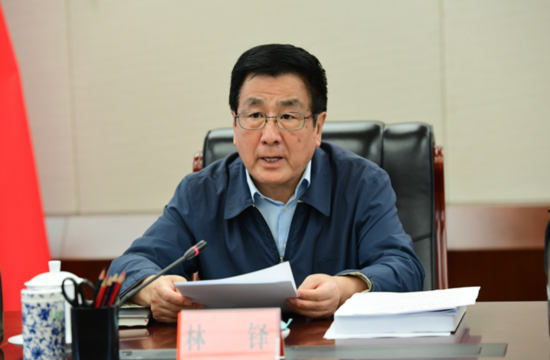 甘肃岷县6死17伤交通事故后,省委书记省长作出批示,全省大会作部署