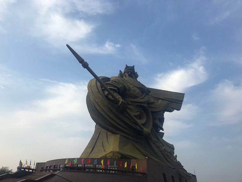 湖北荆州关公雕像.