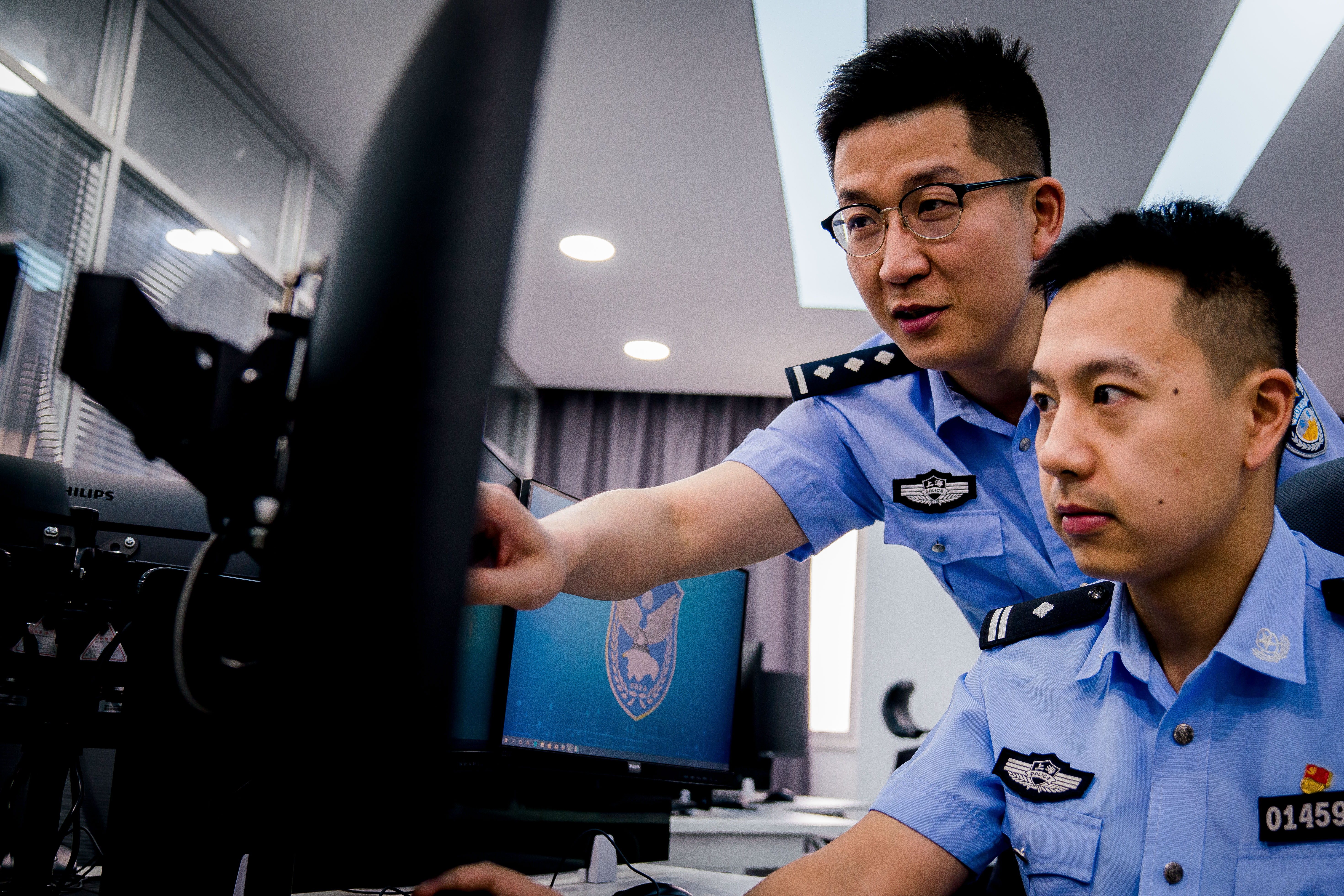 逆行英雄接受最高表彰这些上海公安民警的真实战疫记录