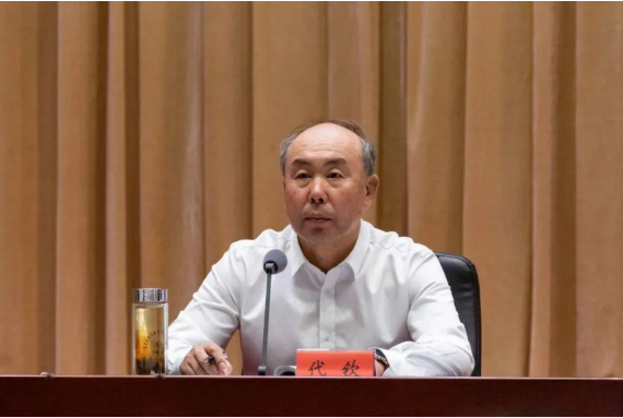 公开资料显示,代钦,男,蒙古族,中共党员,1967年4月出生,内蒙古自治区