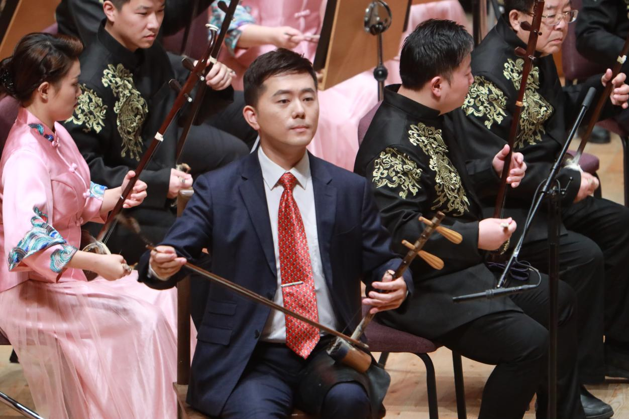 京胡演奏家陈平一