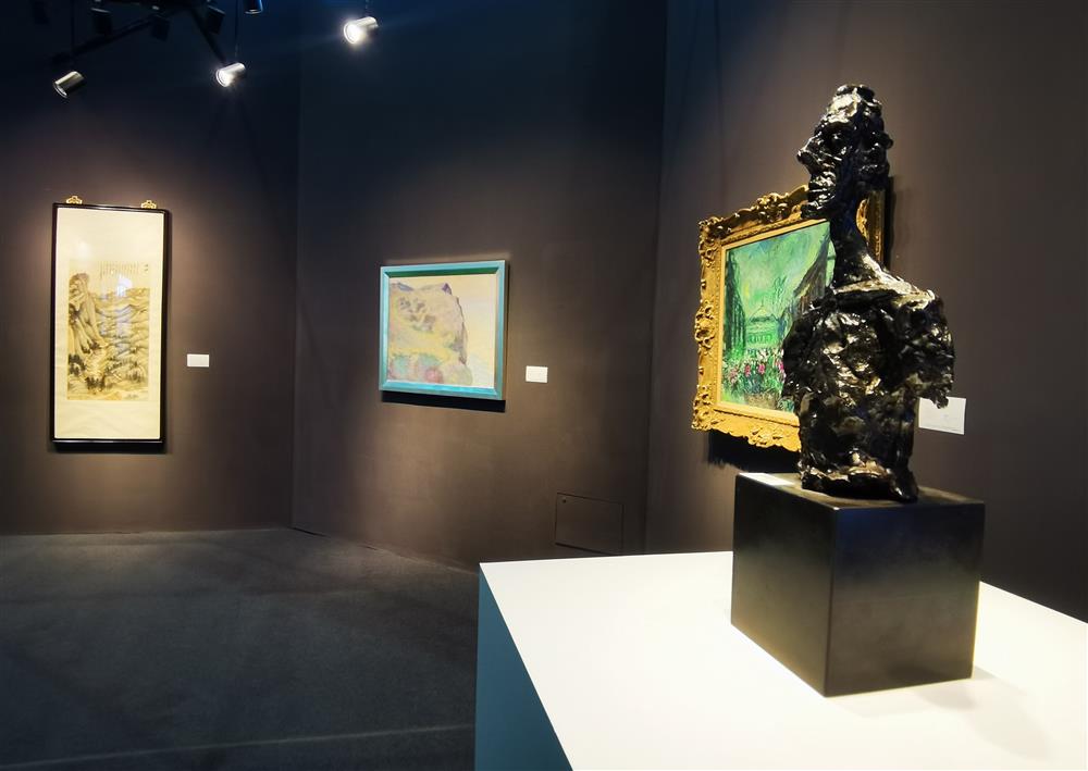 14亿元货值进博会首日文物艺术品交易交出亮眼成绩单