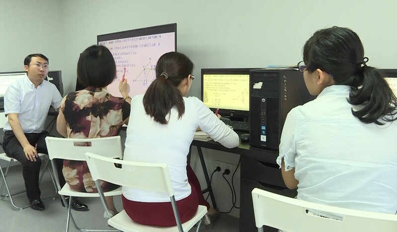 九亭中学校长陶伟红说,年轻教师专注初中数学解题思路经验分享,为了