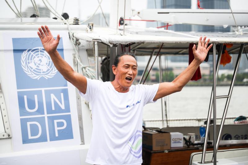 翟墨告诉大家:"我代表我的团队,向各位朋友保证:一定顺利完成这次航海