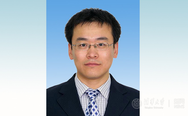 文章称,手下的局长都与自己的父辈一个年纪,药宁的到来不免让很多人心