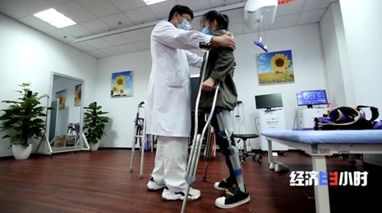 手电极怎么用科幻照进现实！72岁高位截瘫患者竟能用“意念”操纵电脑打麻将_https://www.jmylbn.com_新闻资讯_第7张