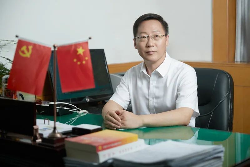 "衡水中学 西藏户籍 校长之子"等于什么?