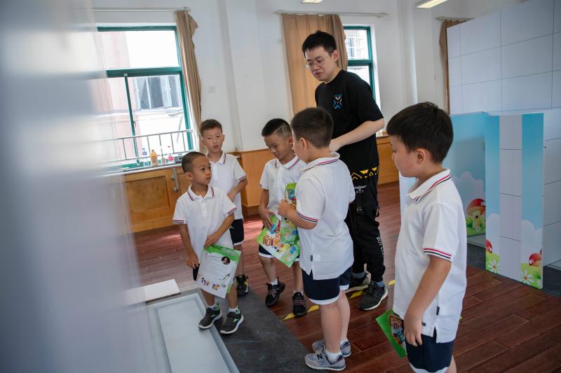 开学就上一年级了,普陀区这间小学新生要闯五道关